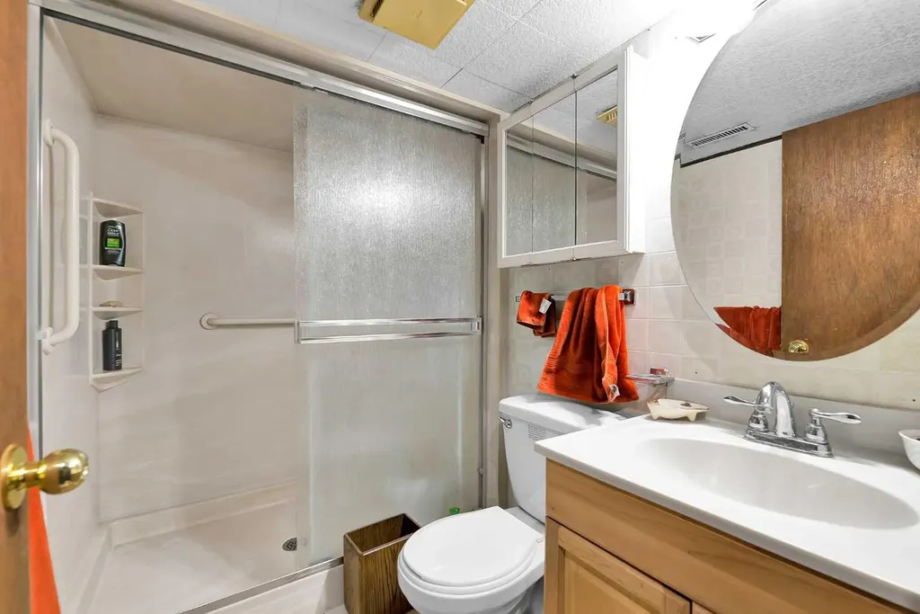 3722 Dover Ridge Drive SE Calgary AB T2B2C8
