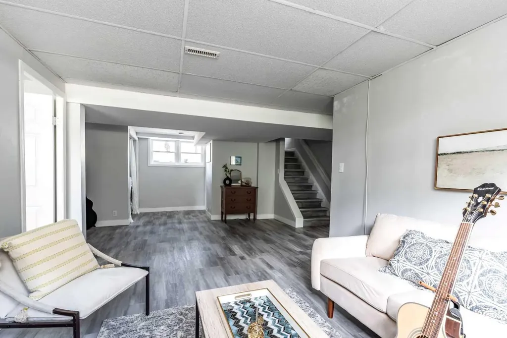 206 7 Street SE Medicine Hat AB T1A1J6