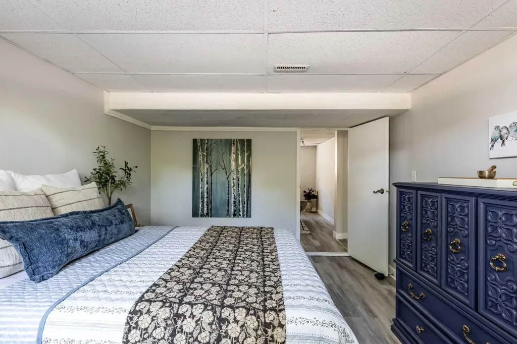 206 7 Street SE Medicine Hat AB T1A1J6