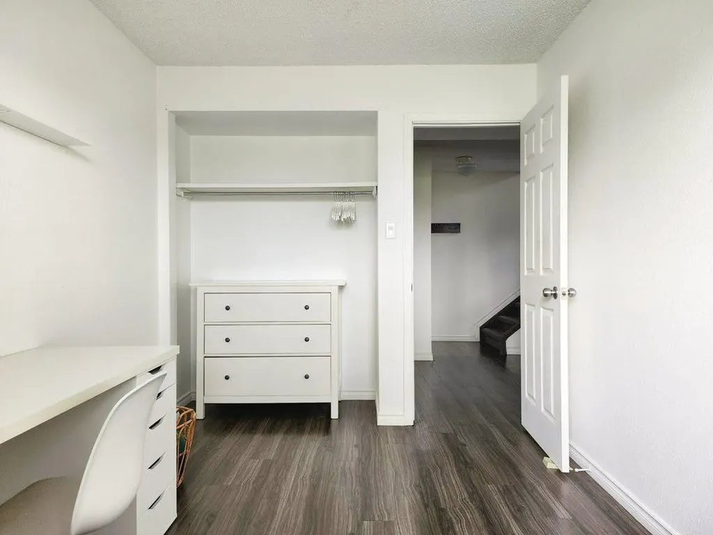 5 Acadia Road W Lethbridge AB T1K 3X8