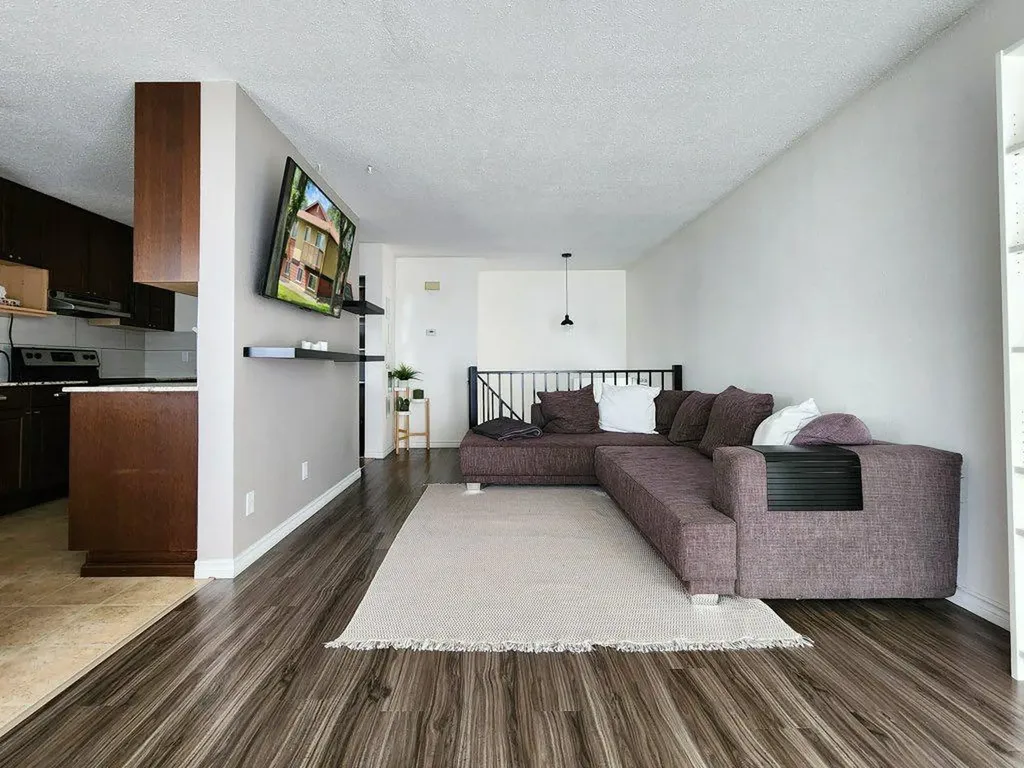 5 Acadia Road W Lethbridge AB T1K 3X8