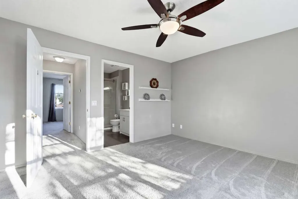 7171 Coach Hill Road SW Calgary AB T3H 3R7