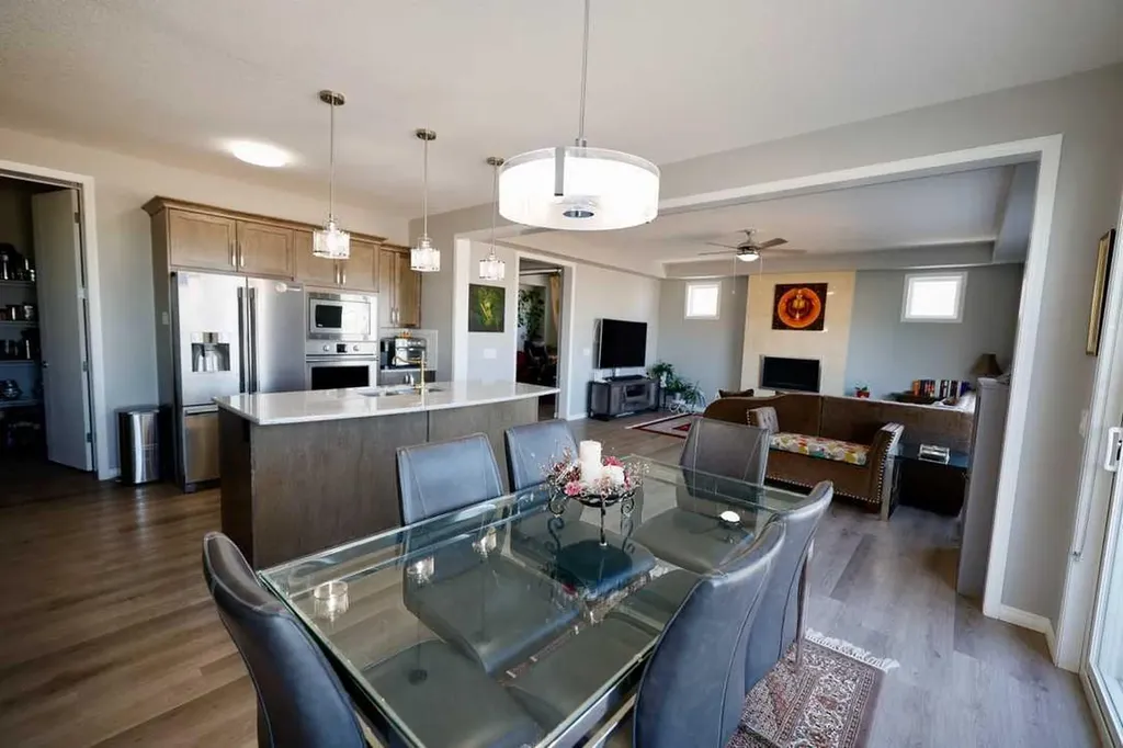 163 Cityside Park NE Calgary AB T3N 1P2