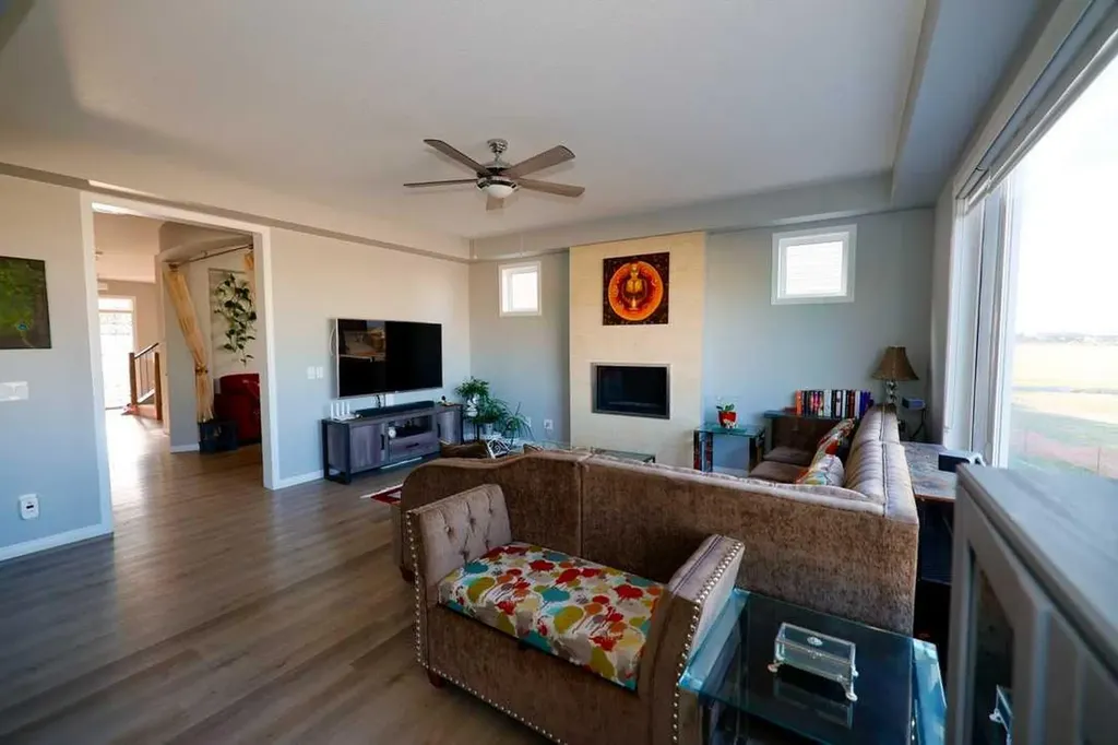 163 Cityside Park NE Calgary AB T3N 1P2