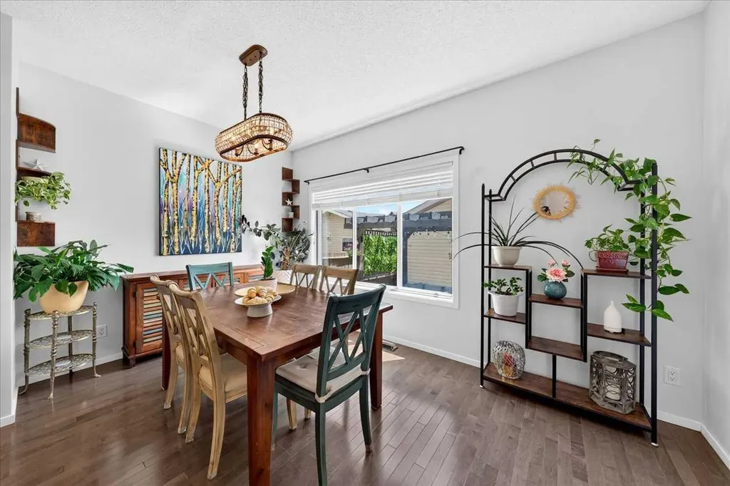 261 Copperstone Gardens SE Calgary AB T2Z 0L2