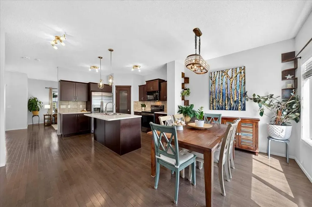 261 Copperstone Gardens SE Calgary AB T2Z 0L2