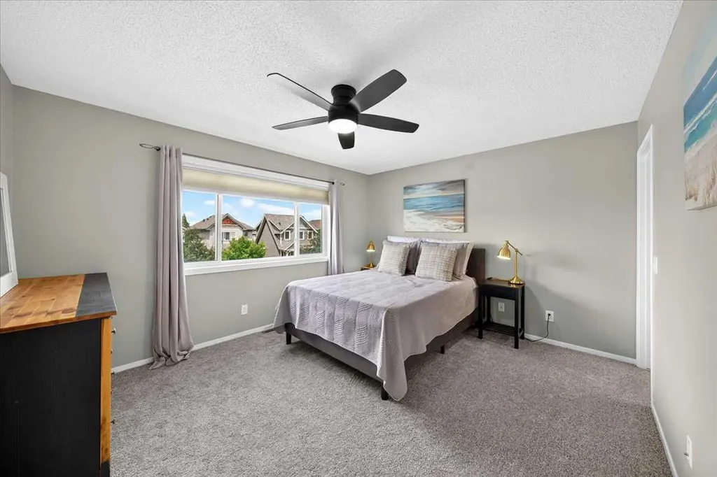 261 Copperstone Gardens SE Calgary AB T2Z 0L2