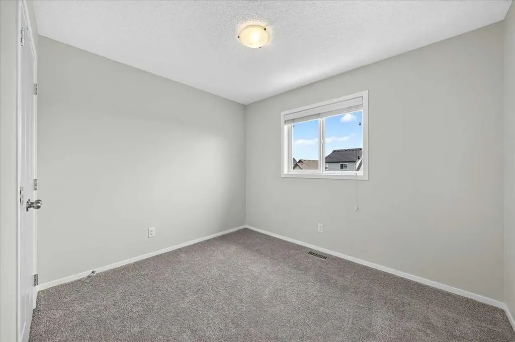 261 Copperstone Gardens SE Calgary AB T2Z 0L2