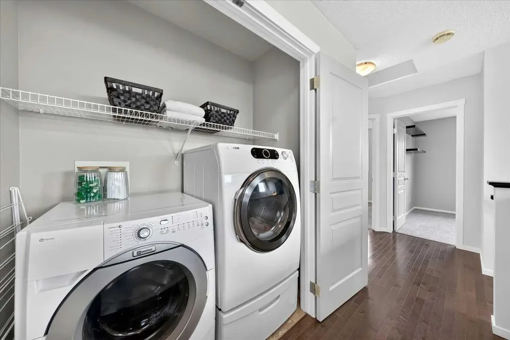 261 Copperstone Gardens SE Calgary AB T2Z 0L2