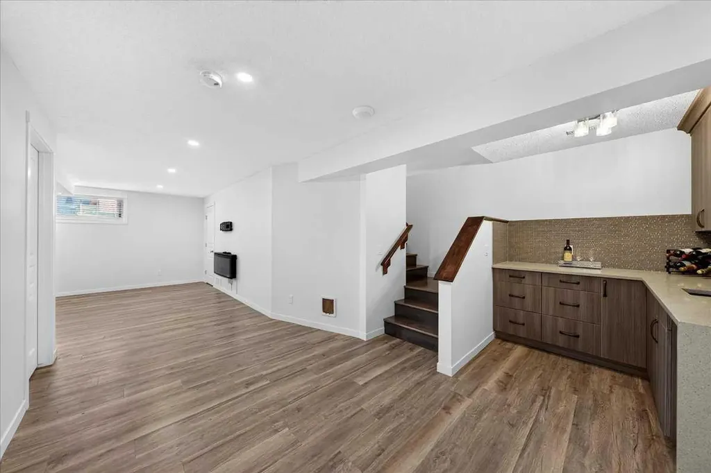 261 Copperstone Gardens SE Calgary AB T2Z 0L2