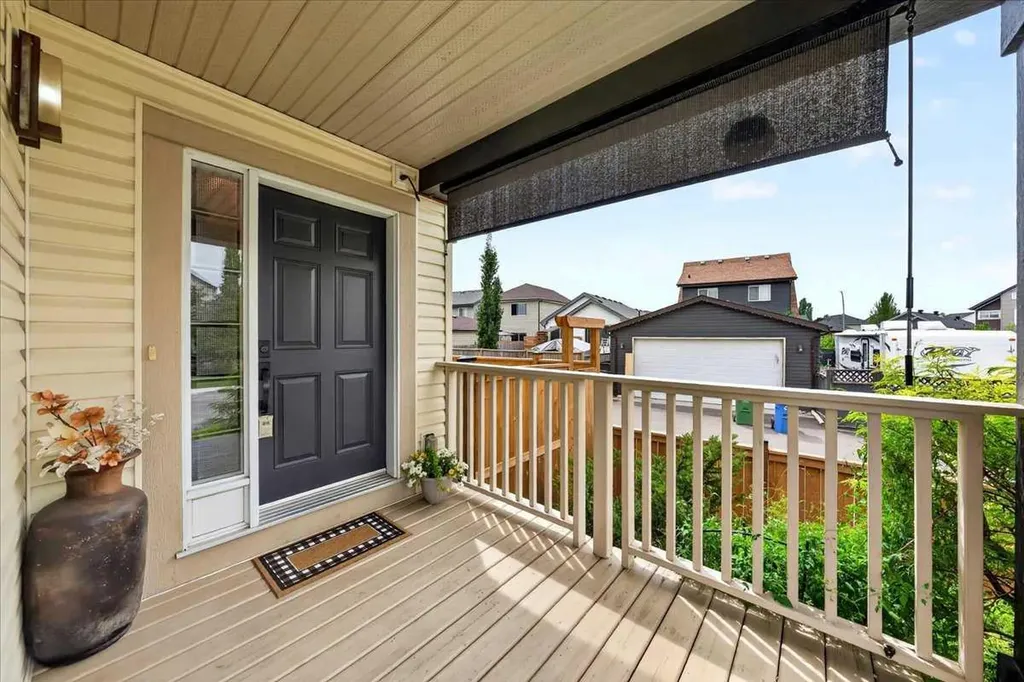 261 Copperstone Gardens SE Calgary AB T2Z 0L2