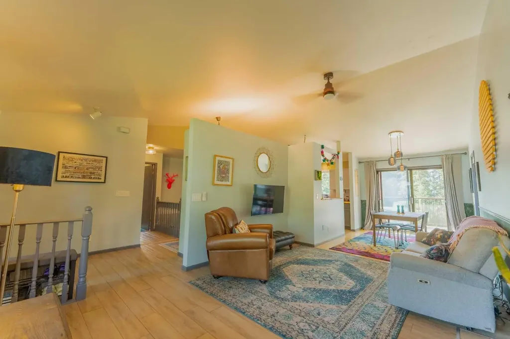 213 Lady Macdonald Drive Canmore AB T1W1H2