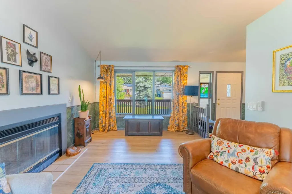 213 Lady Macdonald Drive Canmore AB T1W1H2