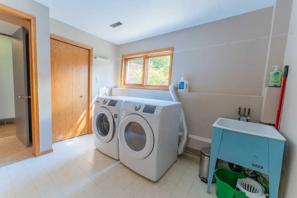 213 Lady Macdonald Drive Canmore AB T1W1H2