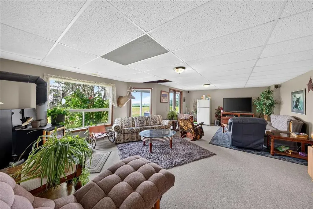 32442 Range Road 40 Rural Mountain View County AB T4H4C3
