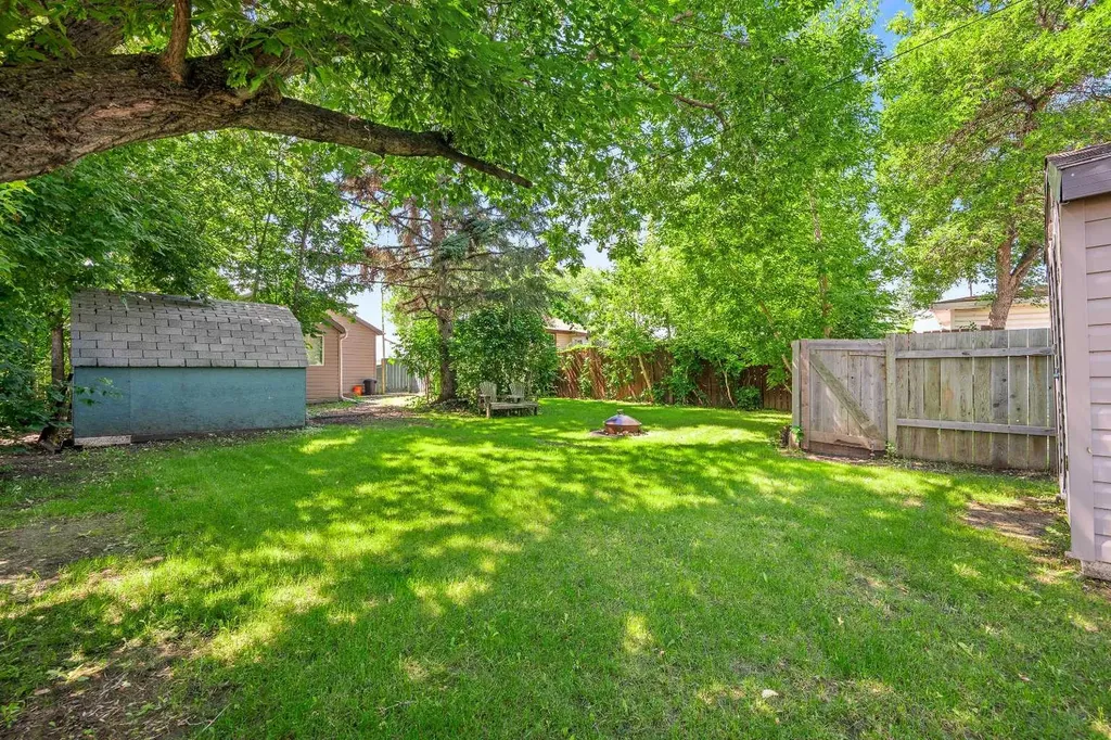 5108 54 Street Lloydminster AB T9V 0S1