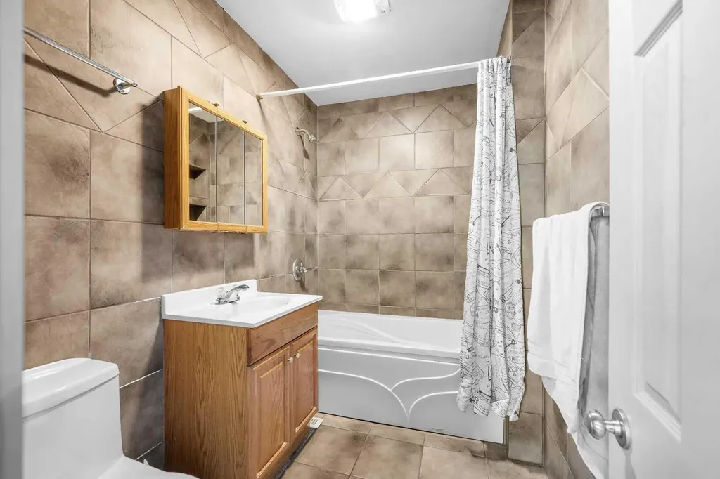 5108 54 Street Lloydminster AB T9V 0S1