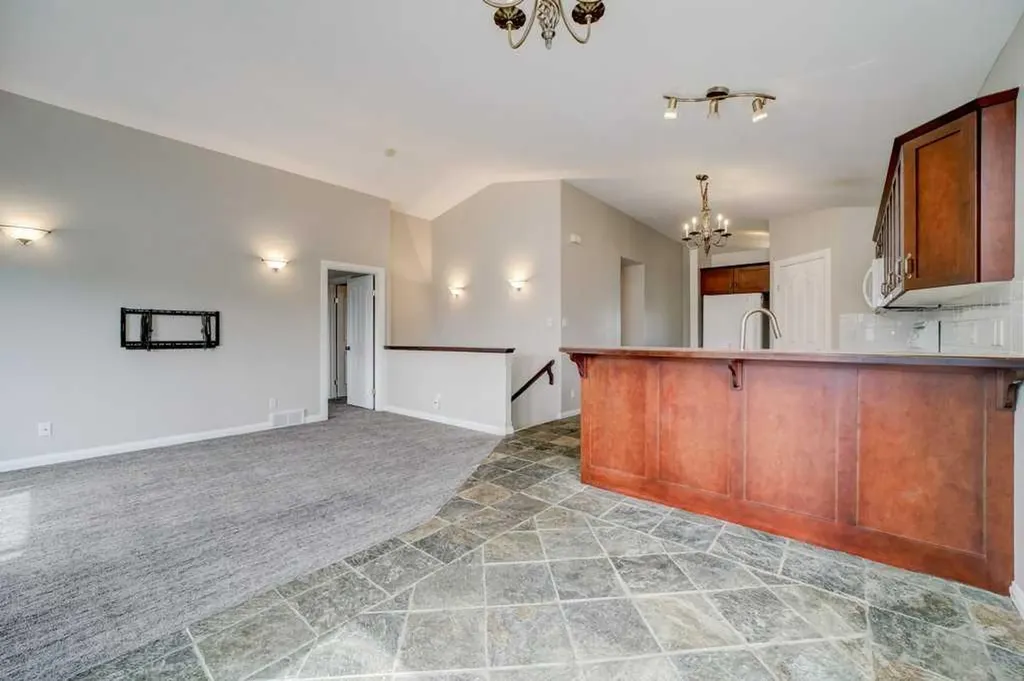 187 Cowichan Court W Lethbridge AB T1K 7T7