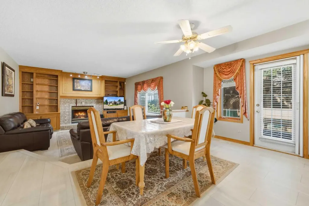71 Woodpark Close SW Calgary AB T2W 6G9