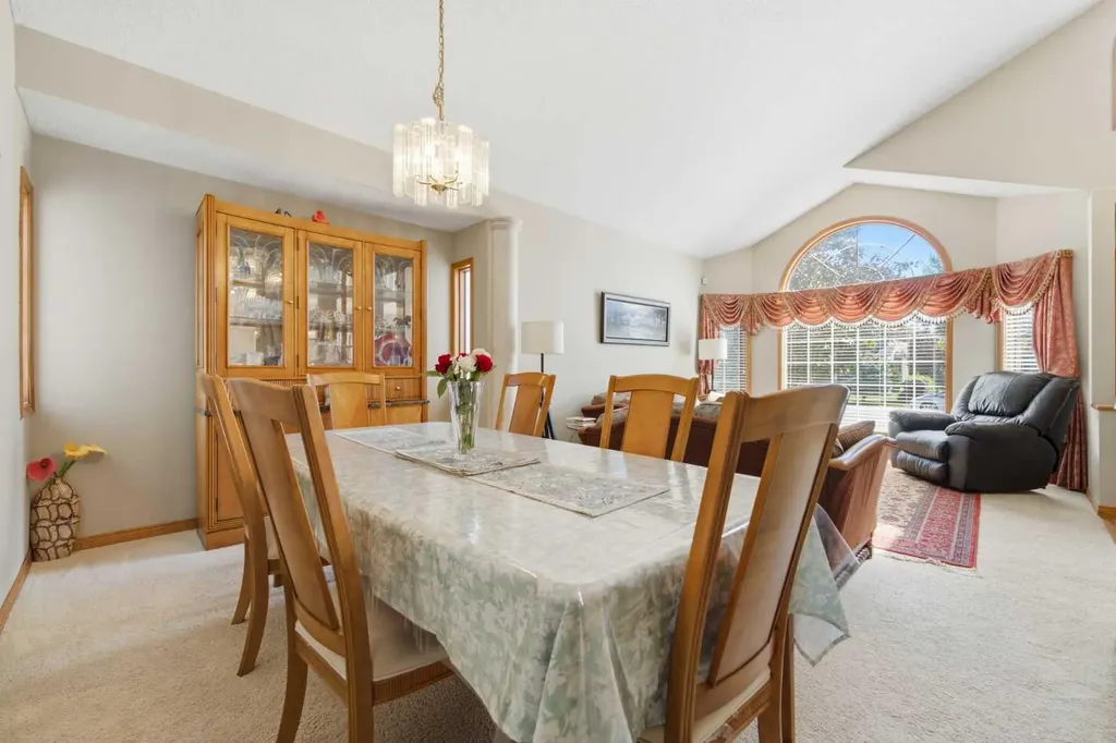 71 Woodpark Close SW Calgary AB T2W 6G9