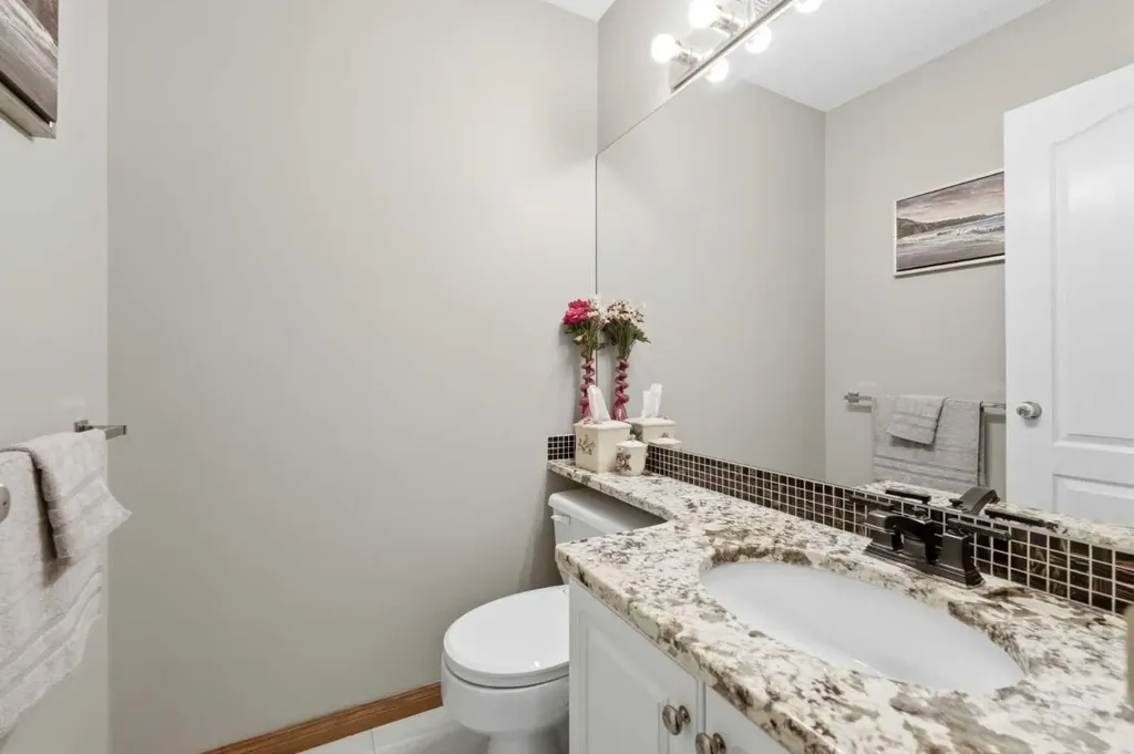 71 Woodpark Close SW Calgary AB T2W 6G9