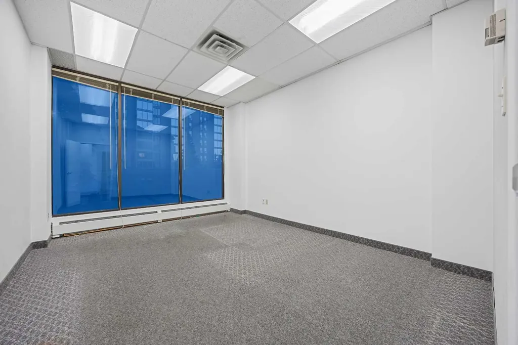 4603 Varsity Drive NW Calgary AB T3A 2V7