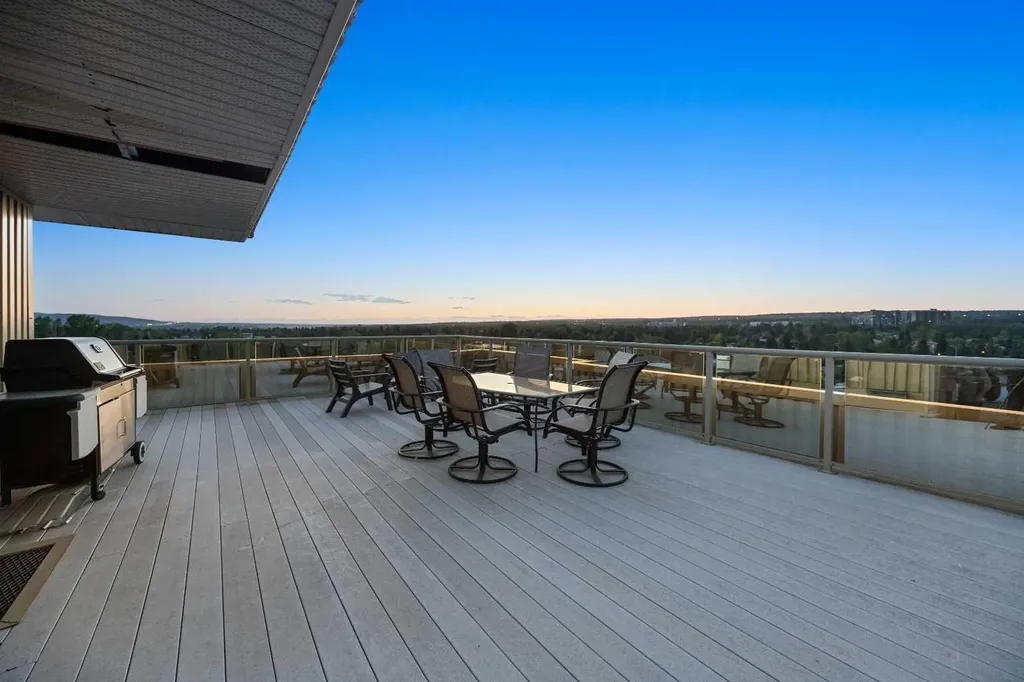 4603 Varsity Drive NW Calgary AB T3A 2V7
