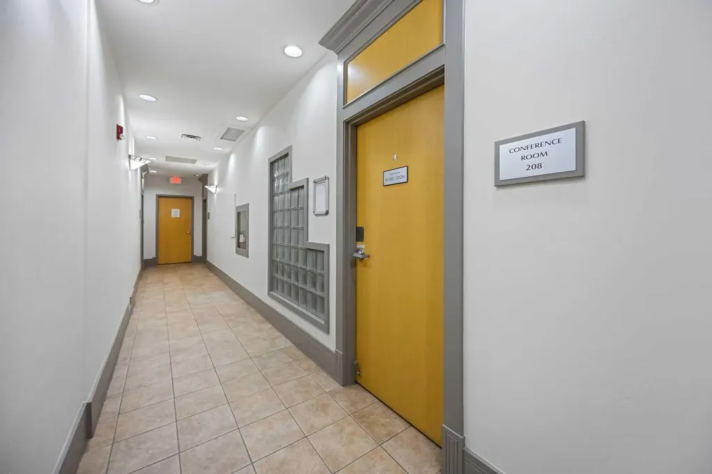 4603 Varsity Drive NW Calgary AB T3A 2V7