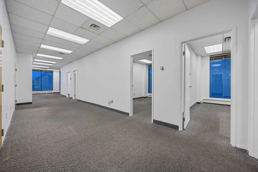 4603 Varsity Drive NW Calgary AB T3A 2V7