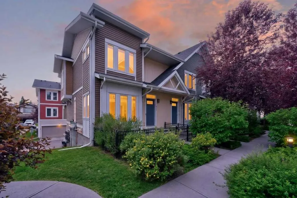 721 Auburn Bay Square SE Calgary AB T3M0Y7