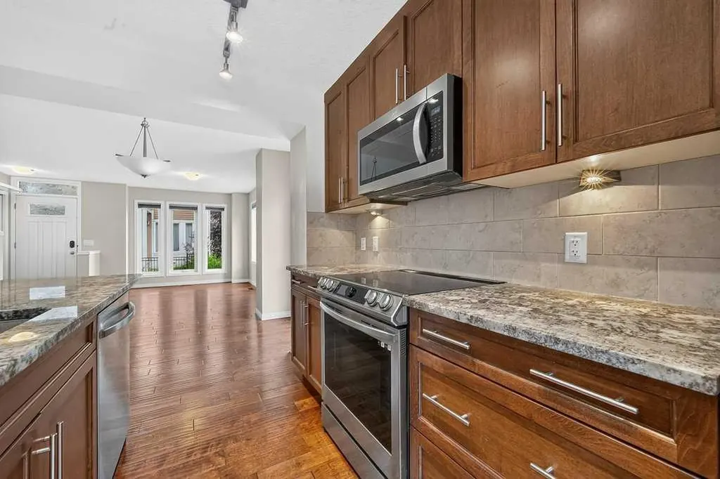 721 Auburn Bay Square SE Calgary AB T3M0Y7