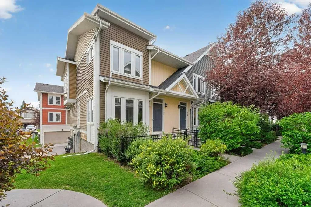 721 Auburn Bay Square SE Calgary AB T3M0Y7