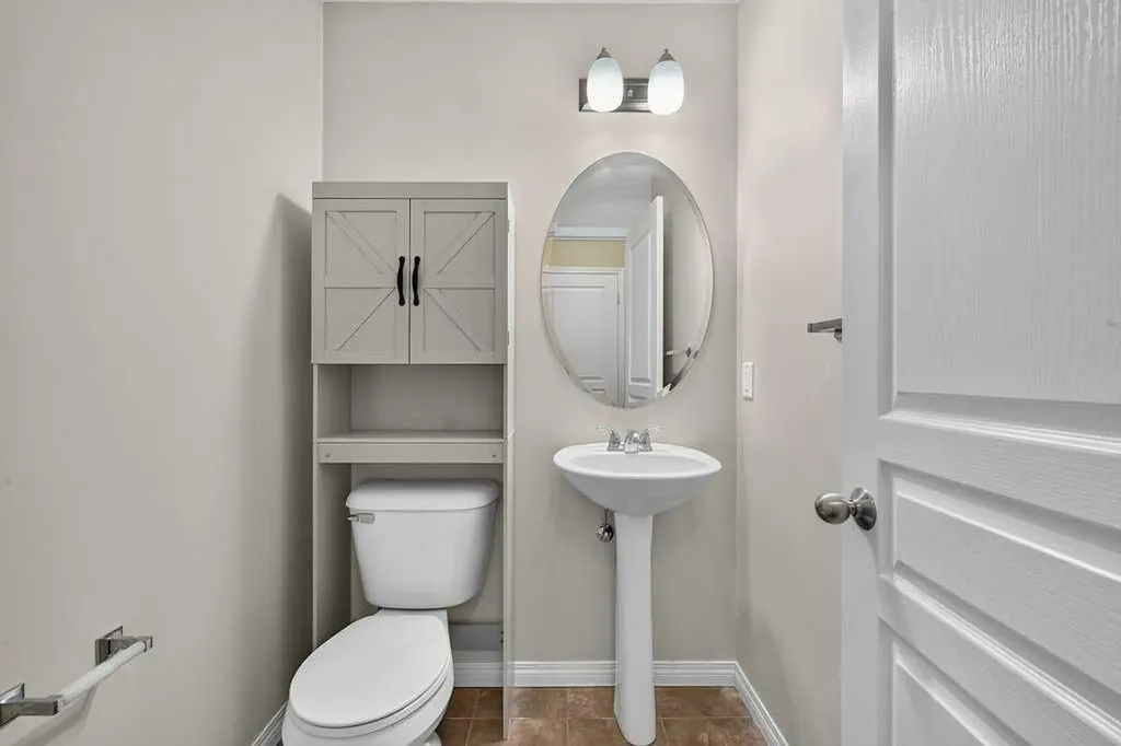 721 Auburn Bay Square SE Calgary AB T3M0Y7