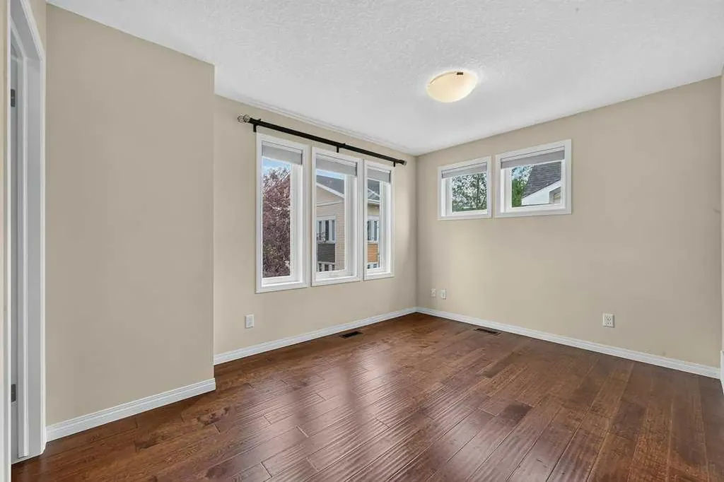 721 Auburn Bay Square SE Calgary AB T3M0Y7