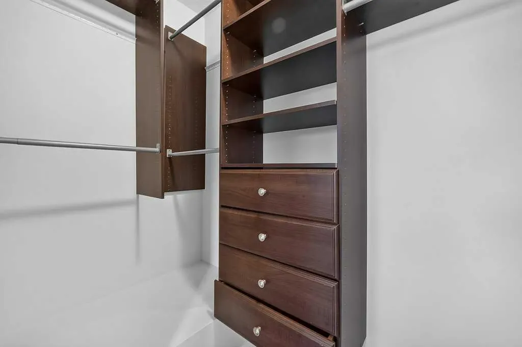 721 Auburn Bay Square SE Calgary AB T3M0Y7