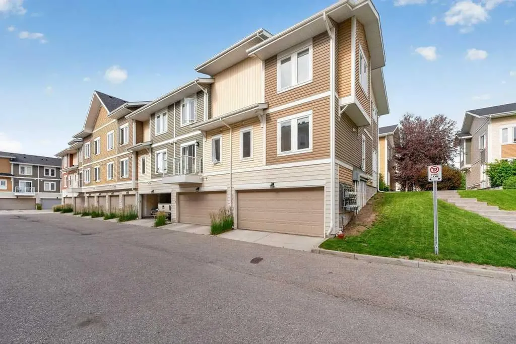 721 Auburn Bay Square SE Calgary AB T3M0Y7