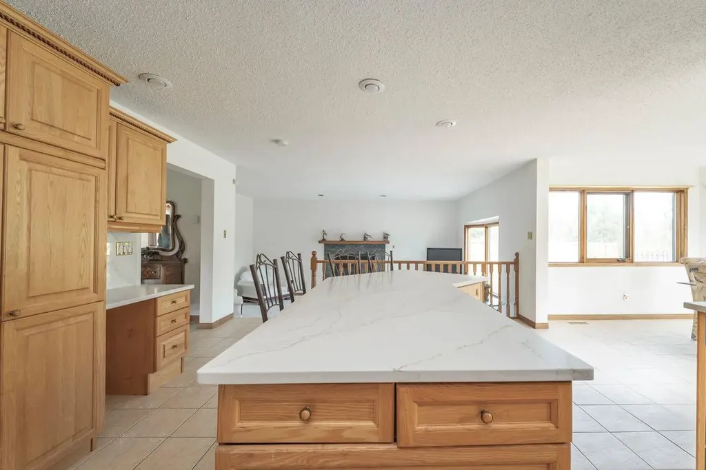 118 Dickins Close Fort Mcmurray AB T9K 1X5