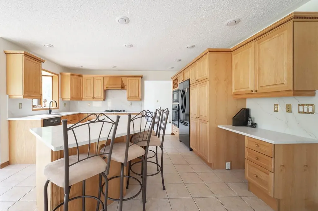 118 Dickins Close Fort Mcmurray AB T9K 1X5