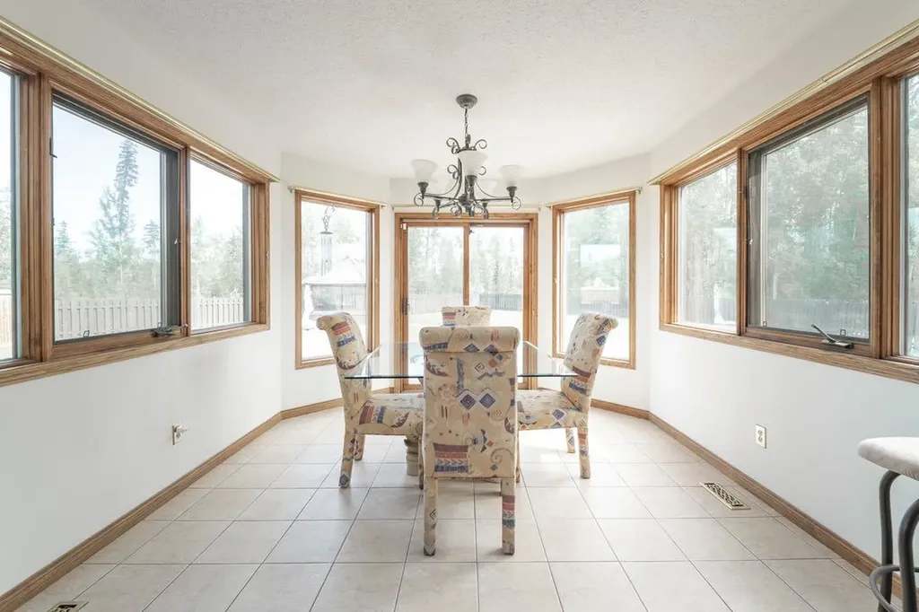 118 Dickins Close Fort Mcmurray AB T9K 1X5