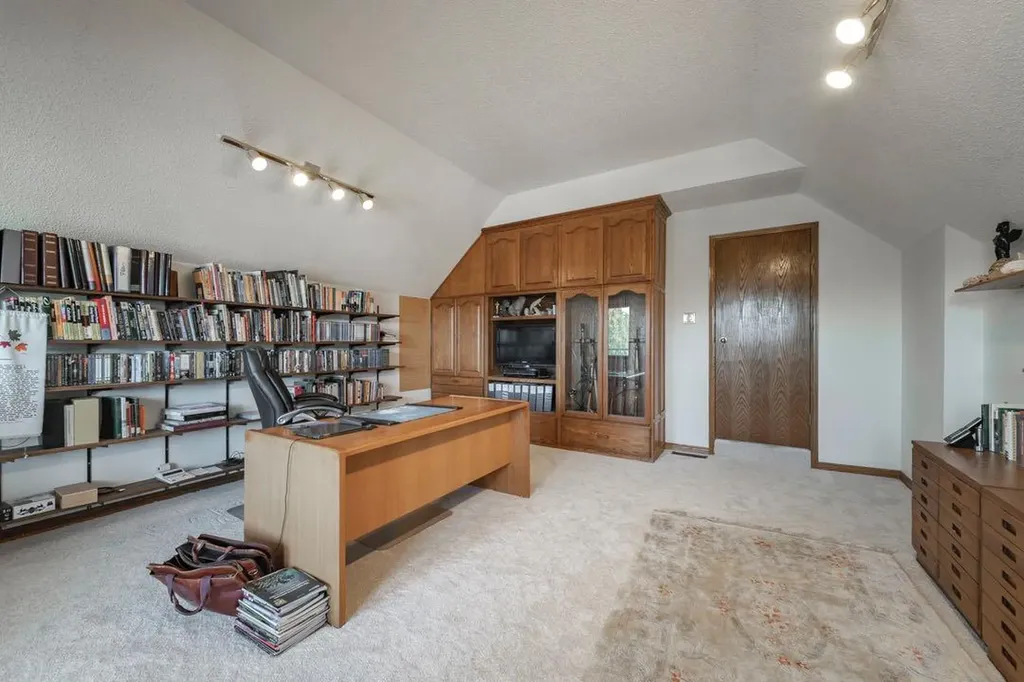 118 Dickins Close Fort Mcmurray AB T9K 1X5