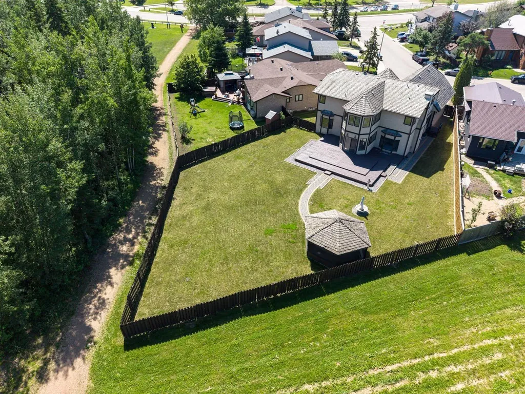 118 Dickins Close Fort Mcmurray AB T9K 1X5