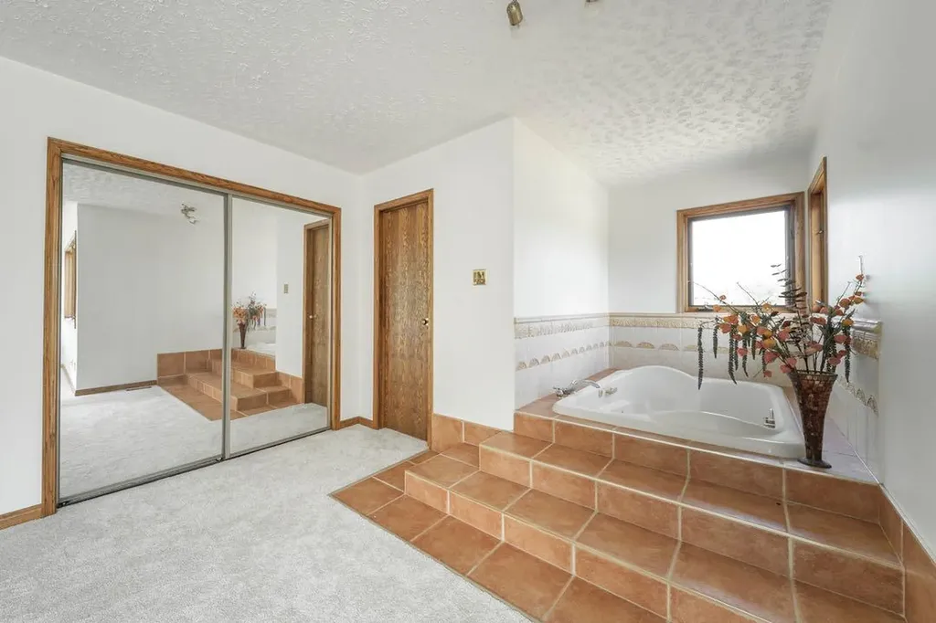 118 Dickins Close Fort Mcmurray AB T9K 1X5
