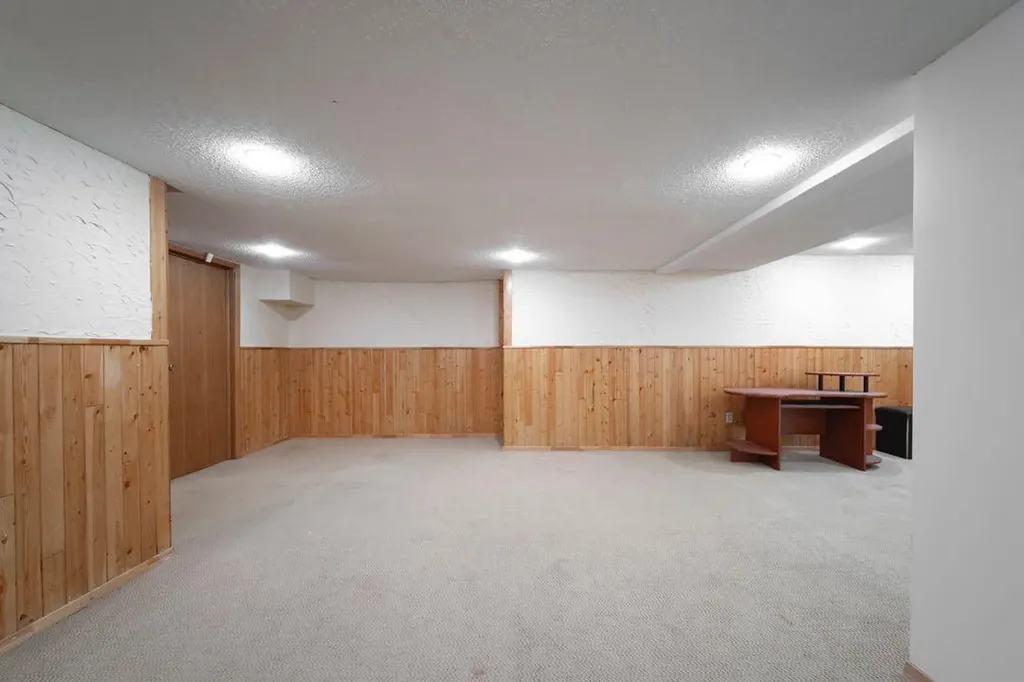 118 Dickins Close Fort Mcmurray AB T9K 1X5