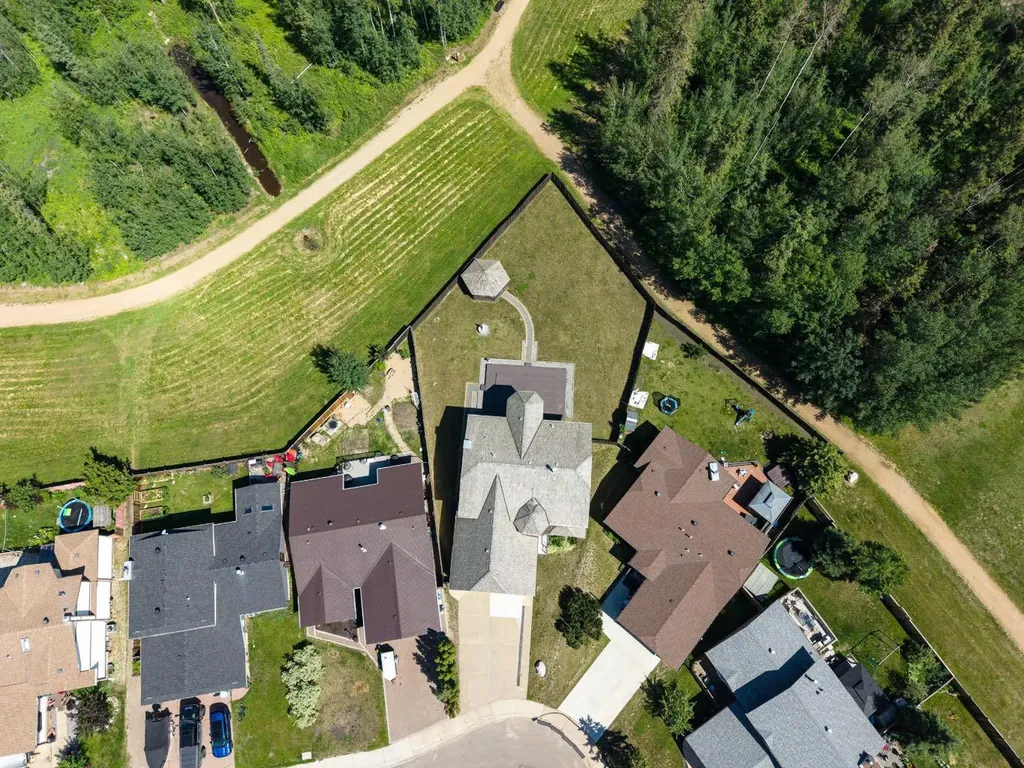 118 Dickins Close Fort Mcmurray AB T9K 1X5