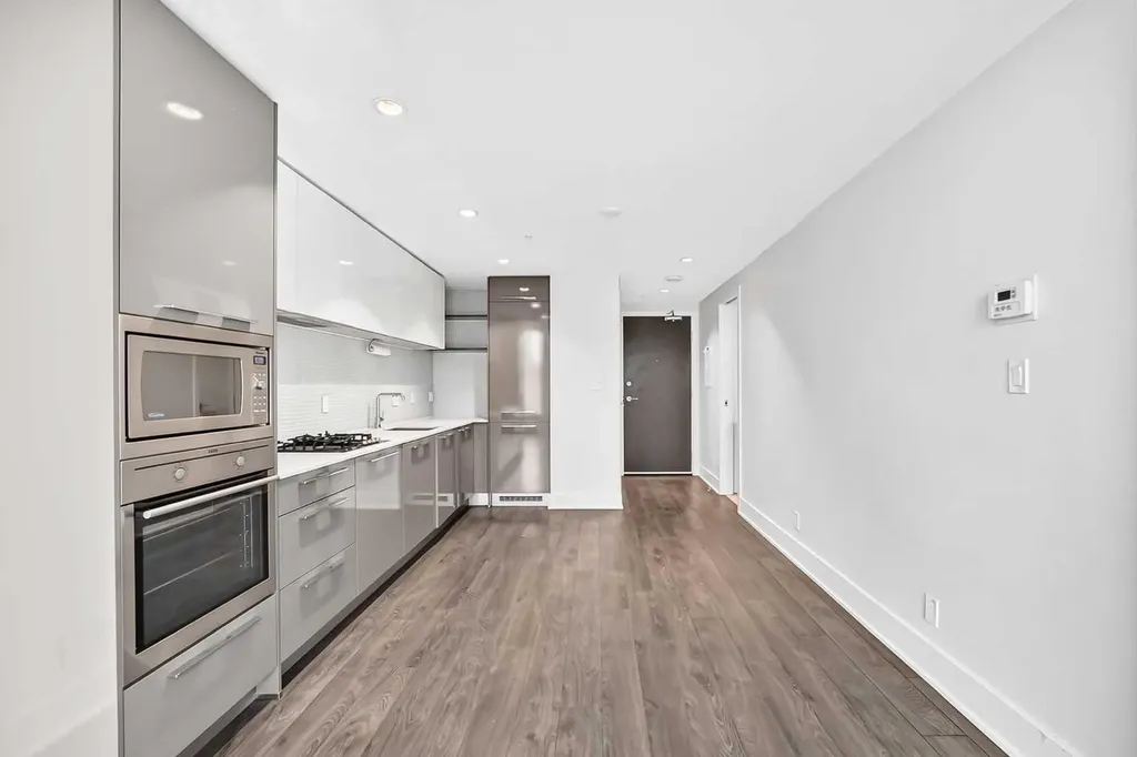 901 10 Avenue SW Calgary AB T2R 0B5