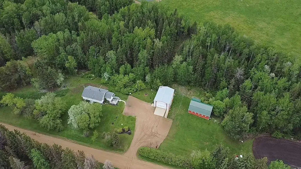 213078 Township Road 690 Rural Athabasca County AB T9S 2B1
