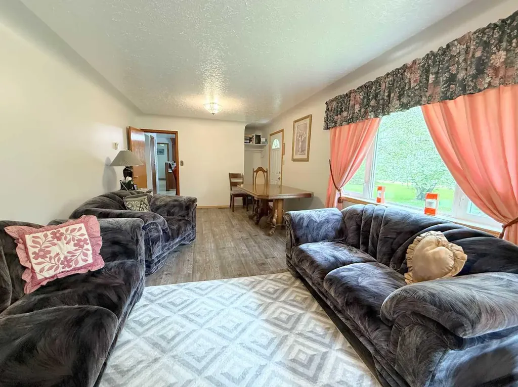 213078 Township Road 690 Rural Athabasca County AB T9S 2B1