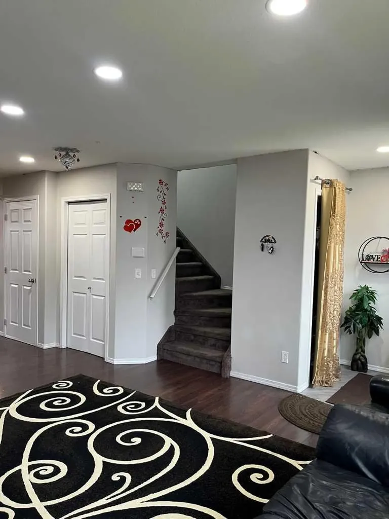 50 Tarawood Lane NE Calgary AB T3J4S9