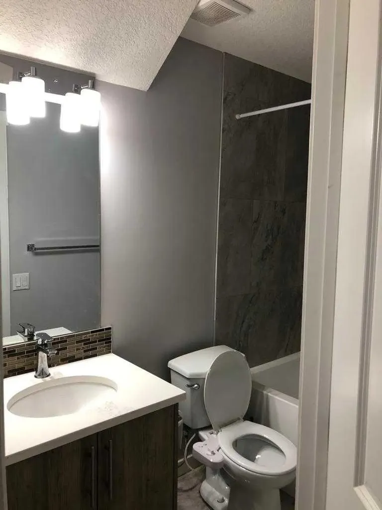 50 Tarawood Lane NE Calgary AB T3J4S9