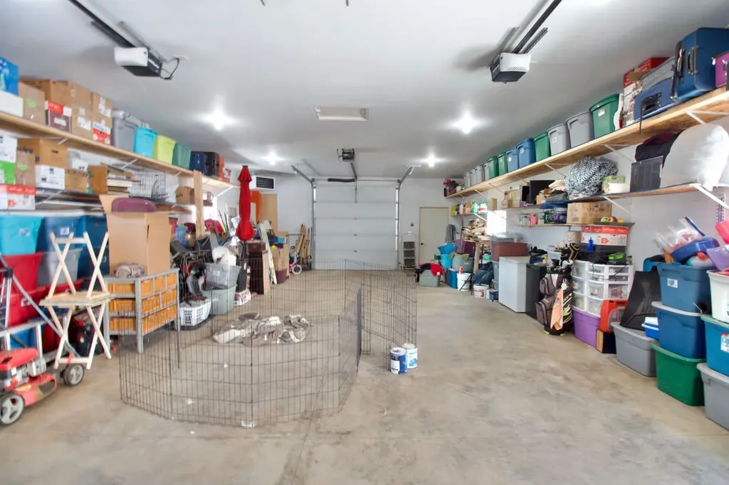 327 3 Street Hays AB T0K 1B0